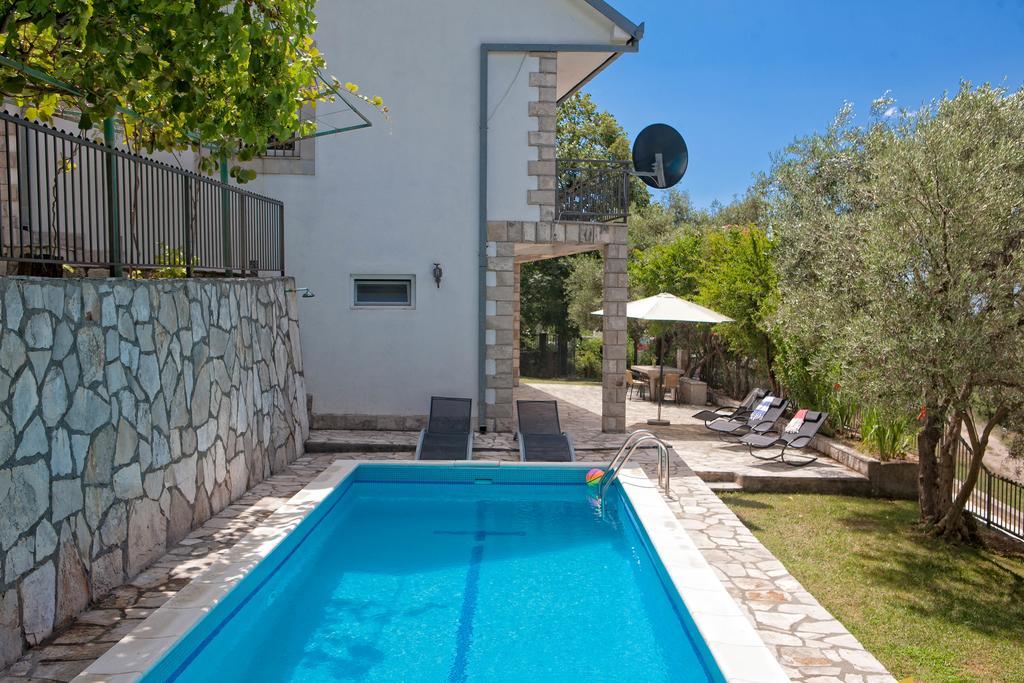 Olive Tree Villa Херцег-Нови Экстерьер фото