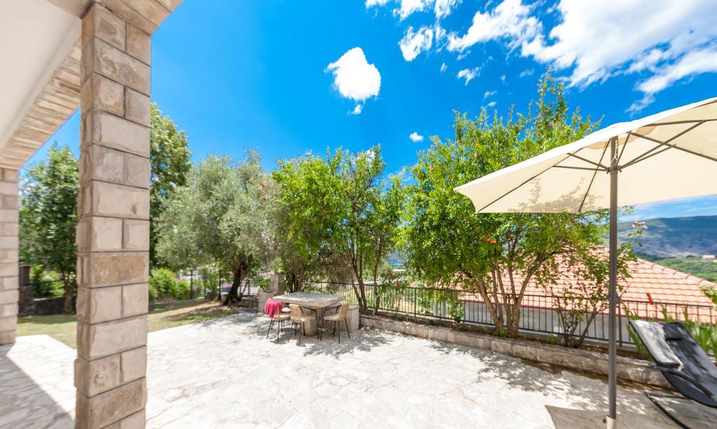 Olive Tree Villa Херцег-Нови Экстерьер фото
