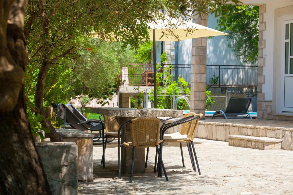 Olive Tree Villa Херцег-Нови Экстерьер фото